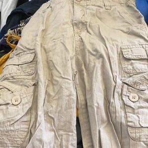 FINAL MARKDOWN Boys plugg cargo shorts 12